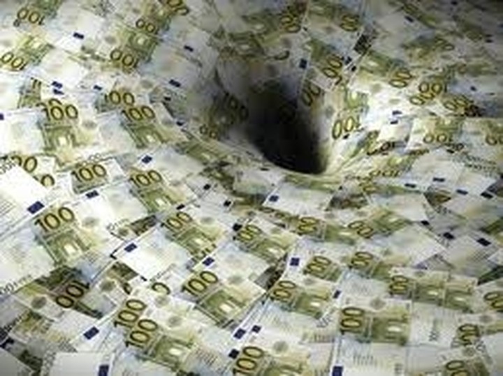 Ποιοι θα πληρώσουν φόρο…100% στους τόκους των καταθέσεων