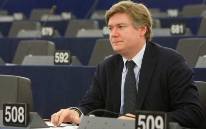 Αντόνιο Λόπεζ Ιστουρίζ: "Γεννιέται μια Νέα Ελλάδα"