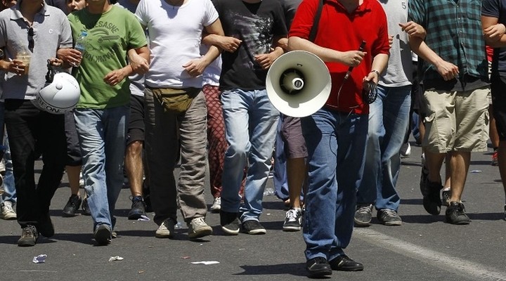 Διαδηλώσεις στην Ιταλία κατά των πολιτικών Ρέντσι