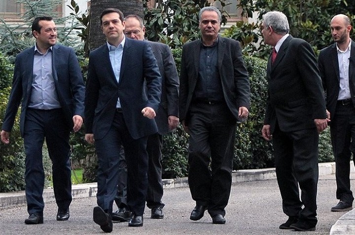 Αγώνας δρόμου της κυβέρνησης για να επιτύχει θετικό κλίμα έως το Eurogroup