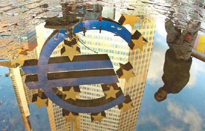 Η ανατομία ενός Grexit: Τι θα συνέβαινε αν η Ελλάδα αποχωρούσε από το ευρώ;