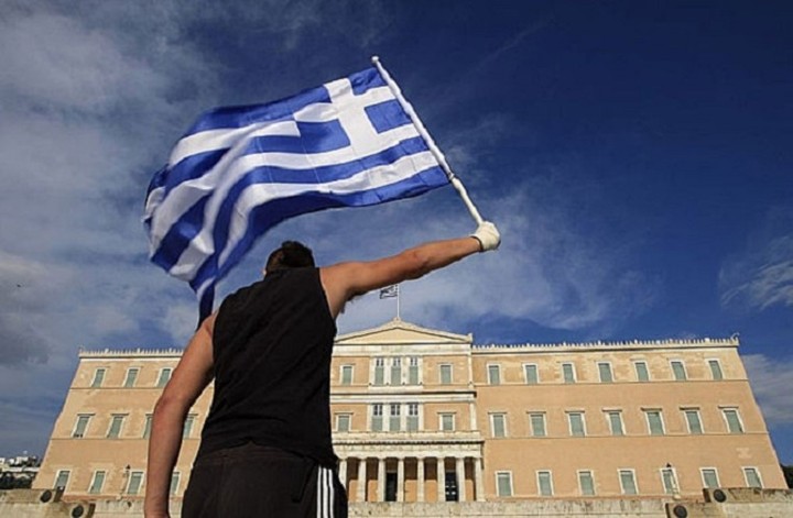 Bloomberg: Η Ελλάδα παραδόθηκε - Νικητές οι 18 κυβερνήσεις που έκαναν μέτωπο εναντίον της