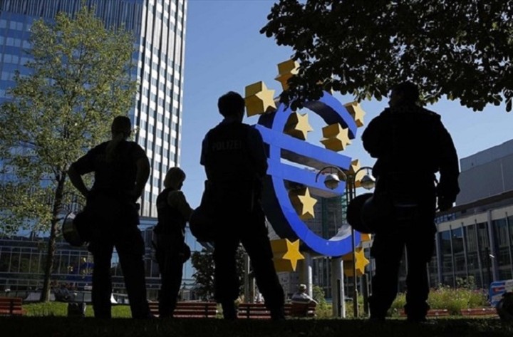 WSJ: Τι πρέπει να προσέξουμε στην αυριανή συνεδρίαση της ΕΚΤ