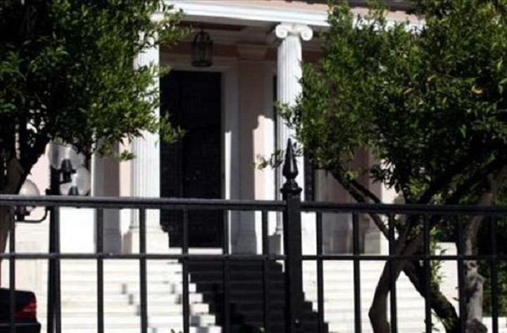 Μαξίμου: Θετικό το αποτέλεσμα του Eurogroup - Έρχονται «Τρόικα» και τα τεχνικά κλιμάκια