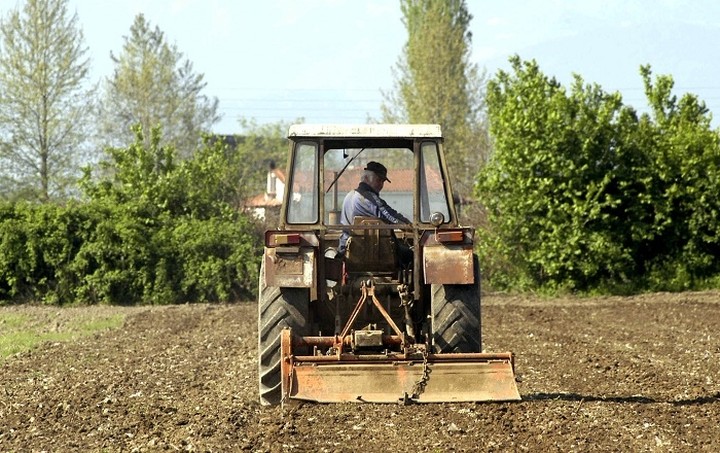 Μηνιαίως οι πληρωμές των πρόωρων αγροτικών συντάξεων