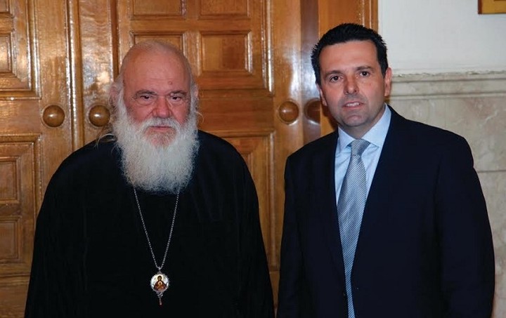 100.000 γεύματα προσφέρει η Παπαστράτος στα συσσίτια της Ιεράς Αρχιεπισκοπής Αθηνών