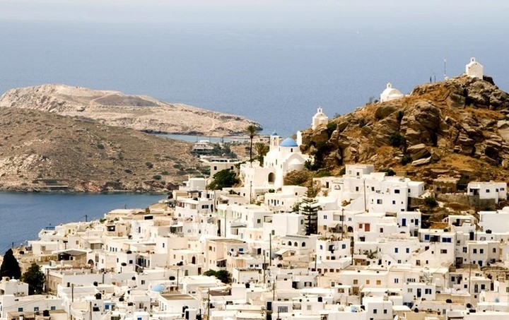 Επτά ελληνικά νησιά μεταξύ των δέκα κορυφαίων για το 2015 - Δείτε ολόκληρη τη λίστα