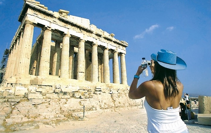 Ποια μέρη θα βουλιάξουν από τουρίστες και σε ποια... θα τους ψάχνουν με το κιάλι