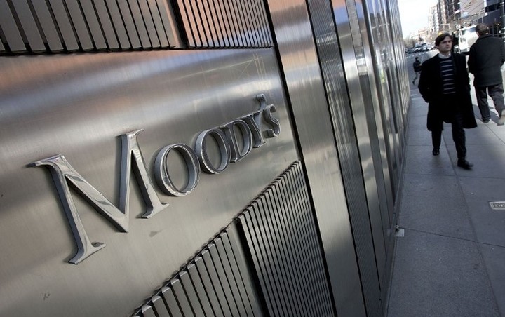 Moody's: H παραίτηση Τσίπρα και οι εκλογές θέτουν σε κίνδυνο το ελληνικό πρόγραμμα