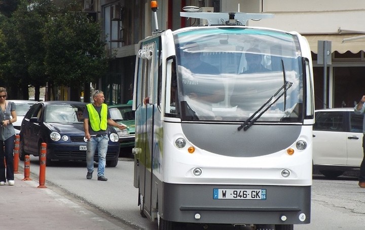 Δείτε πώς θα κυκλοφορούν τα λεωφορεία χωρίς οδηγό (Ολόκληρη η απόφαση)