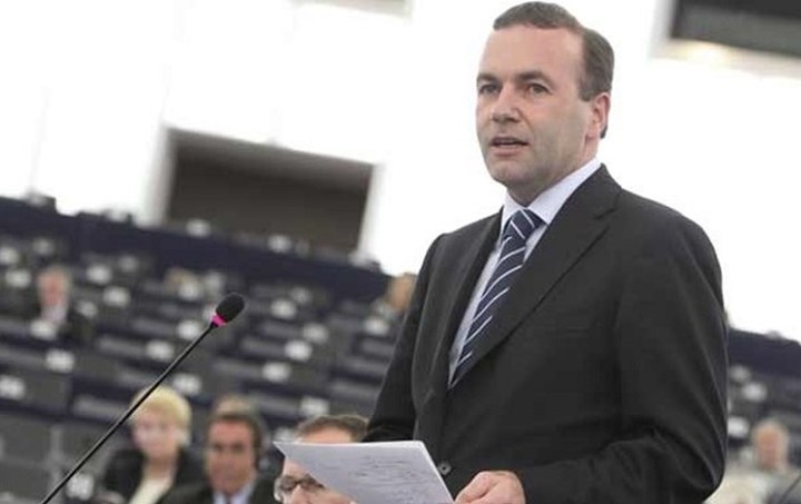 Βέμπερ: Χρειαζόμαστε αυστηρότερη φρούρηση των εξωτερικών συνόρων της ΕΕ