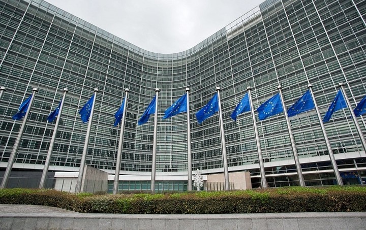 ΕΕ: Η Ελλάδα θα επιστρέψει στην ανάπτυξη από τα μέσα του 2016