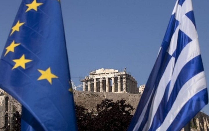 Οι εκκρεμότητες καθυστερούν την εκταμίευση των 2 δισ. ευρώ