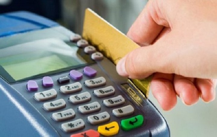 Πώς να πληρώσετε το λογαριασμό της ΔΕΗ με πλαστικό χρήμα