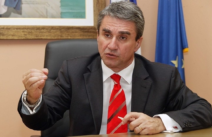 «Μαύρη τρύπα που έχουμε πέσει μέσα» χαρακτήρισε το προσφυγικό ο Λοβέρδος