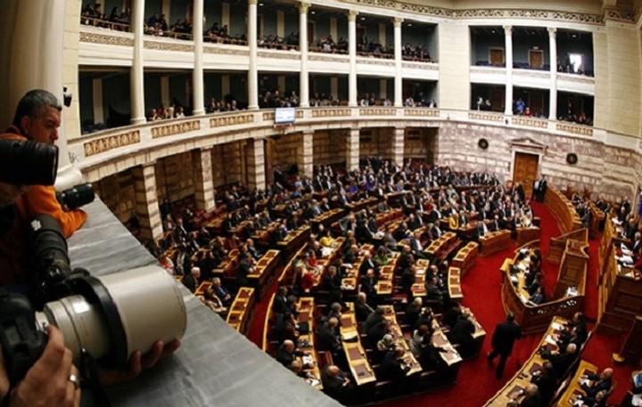 Κόφτη πριν τον κόφτη βάζει η κυβέρνηση