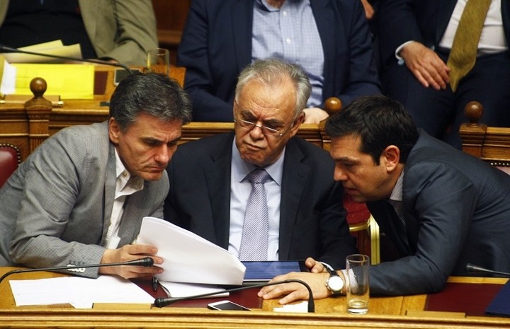 Μείωση του στόχου πρωτογενούς πλεονάσματος θέλει η κυβέρνηση- Αντιδρούν οι δανειστες
