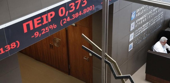 ΧΑ: Συνεχίζεται η τραπεζική πτώση