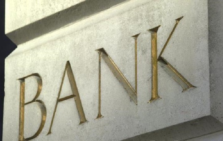 Ποια τράπεζα σχεδιάζει την περικοπή 10.000 θέσεων εργασίας