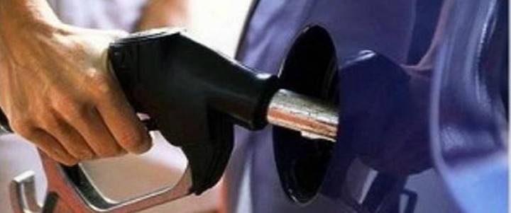 Λουκέτο έβαλαν σήμερα και τα βενζινάδικα