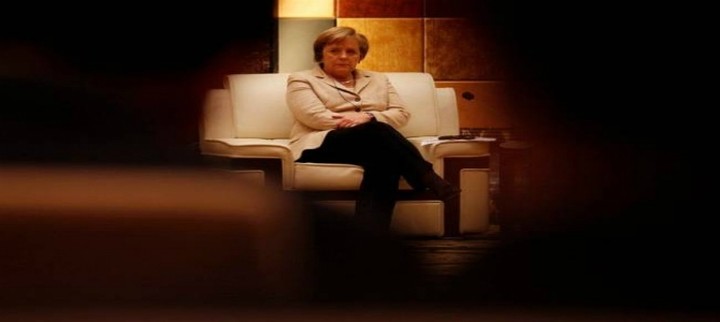 Μας απειλούσε με πτώχευση η Μέρκελ! Η καυτή συνομιλία με Παπαδήμο