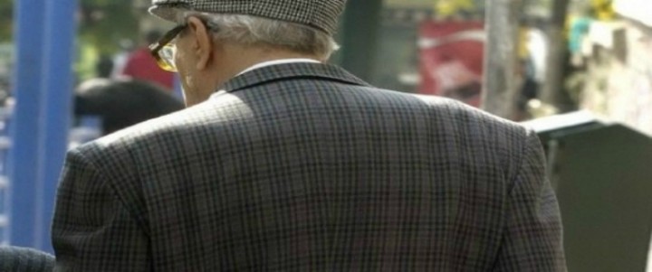 Σοκ: Κόβουν πάλι ΟΛΕΣ τις κύριες και τις επικουρικές συντάξεις