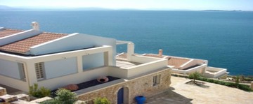 Συνεχίζεται η πτώση στις τιμές των ακινήτων-Τα παλαιότερα ακίνητα πιο ευάλωτα στην κρίση σύμφωνα με την REMAX