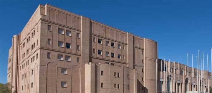 "Ο Γερουλάνος διόρισε την παρέα του στο Μέγαρο"