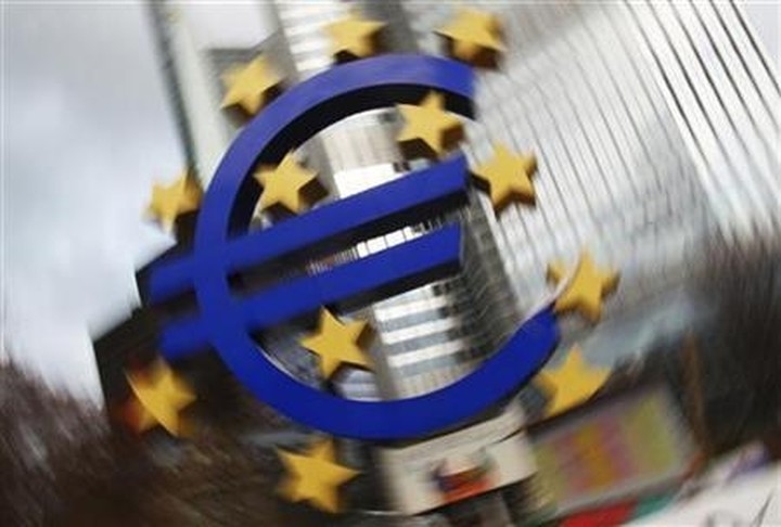 Reuters: Κενά στο τείχος προστασίας της Ευρωζώνης
