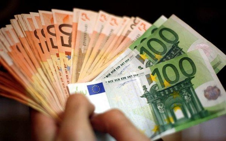 KEΠΕ: Προτείνει πλαφόν 2.400 ευρώ στο σύνολο των συντάξεων