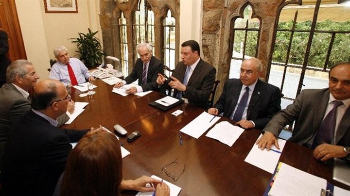 Κάνει πίσω η Κύπρος για τον μηχανισμό στήριξης; Θα πάρει δάνειο απο Κίνα - Ρωσία;
