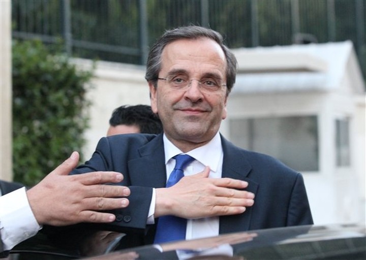 Να οργανωθούνε καλεί τους υπουργούς του ο Σαμαράς