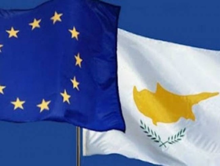 Η τρόικα έφτασε στην Κύπρο
