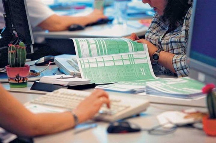 Στα 12,57 δισ. ευρώ τα ανείσπρακτα φορολογικά πρόστιμα