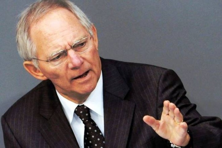 Σόιμπλε: "Ο ESM πρέπει να εγκριθεί χωρίς καθυστέρηση"