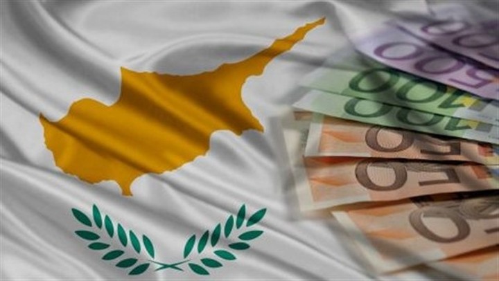 Ολι Ρεν: Η κυπριακή οικονομία αντιμετωπίζει σοβαρά προβλήματα