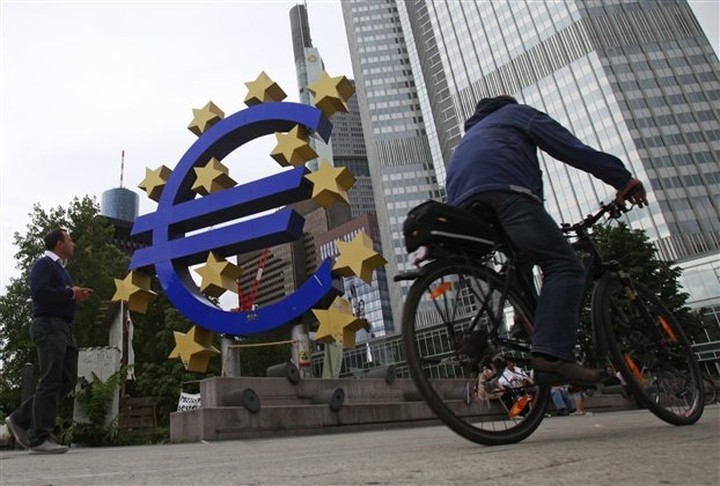 Εξετάζεται η μετάθεση της πληρωμής του ομολόγου των 3,2 δισ. ευρώ