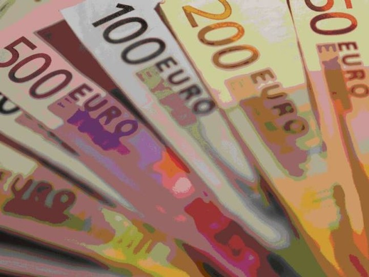 Εως και 8 δόσεις για την εξόφληση της Εφορίας μελετά η κυβέρνηση