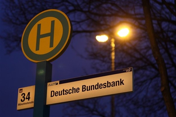 Bundesbank: Εξοδος της Ελλάδας ισούται με το τέλος της Eυρωζώνης