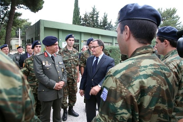 Γιατί υπέβαλε παραίτηση ο αρχηγός ΓΕΣ