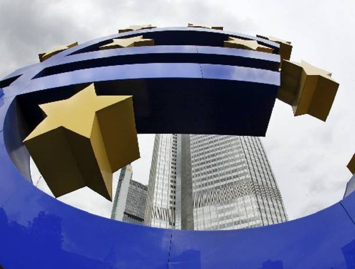 Nέα σενάρια για αναδιάρθρωση του ελληνικού χρέους