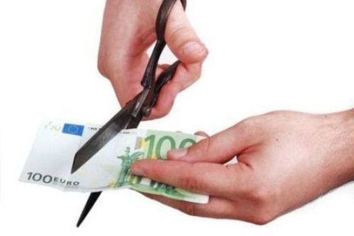 Πόσο θα κοπούν οι μισθοί στις ΔΕΚΟ