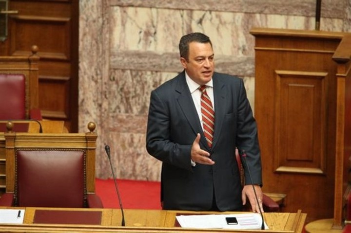 Κατάργηση του επαγγελματικού ασυμβίβαστου των Δημάρχων ;