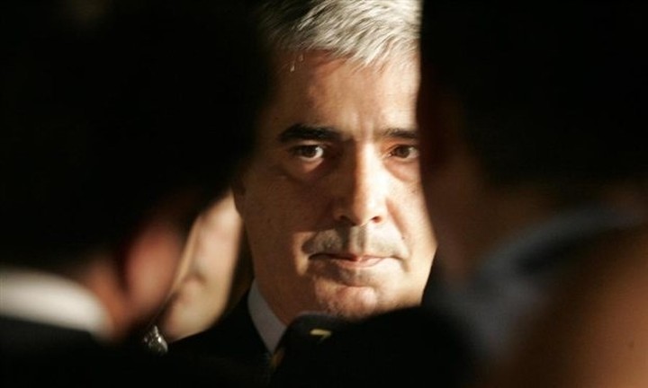 "Η εθνική ανάγκη είναι πάνω από την κομματική"