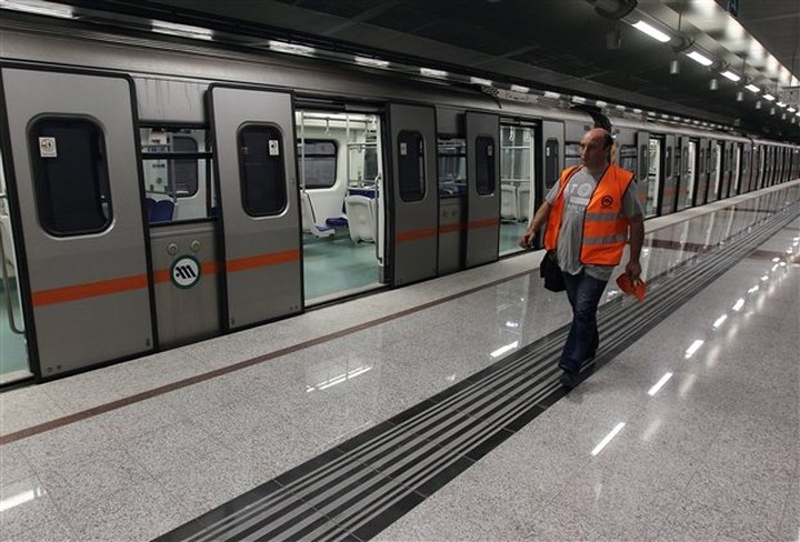 "Όχι άλλη αύξηση στα εισιτήρια"
