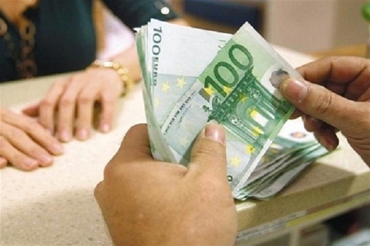 Εκροή καταθέσεων 326 δισ. ευρώ από Ελλάδα, Ισπανία, Πορτογαλία και Ιρλανδία