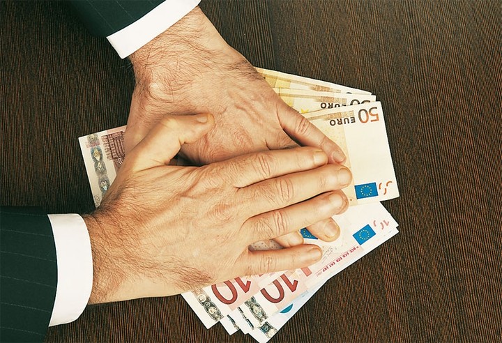 Χωρίς σύνταξη - εφάπαξ 300.000 ασφαλισμένοι
