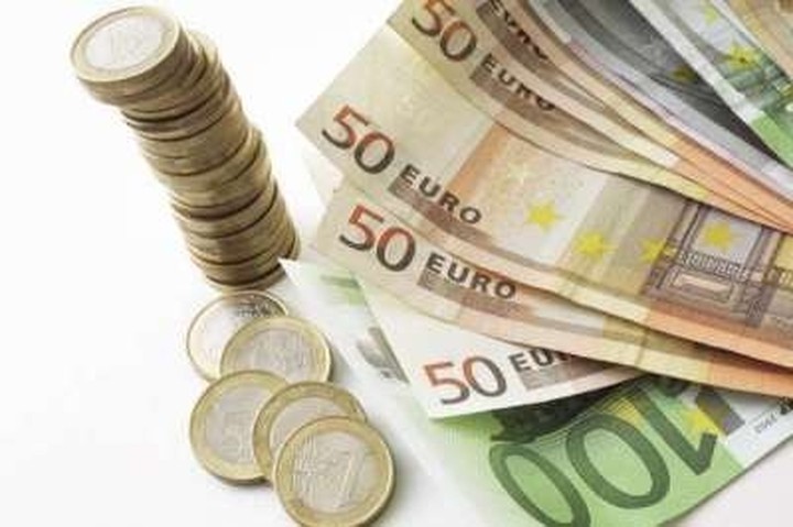 Στα 12.720 εκατ. ευρώ το έλλειμμα του κρατικού προϋπολογισμού στο εννεάμηνο