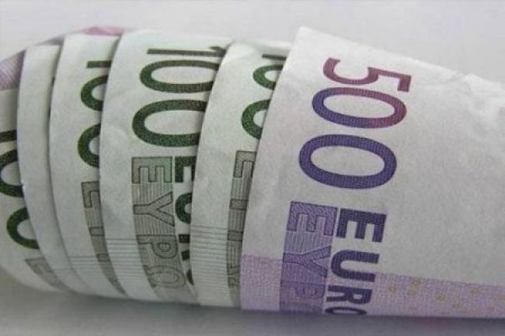 Μείωση 10,6% στο εισόδημα των νοικοκυριών