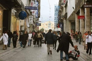 Πτώση 16,8% του όγκου στο λιανεμπόριο